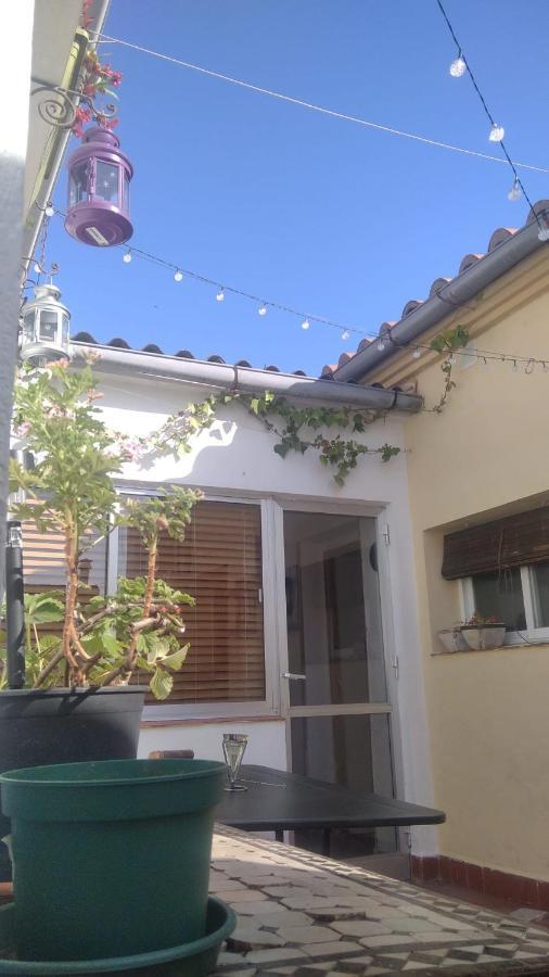 Naturalia: La Casita Con Patio Caces Екстериор снимка