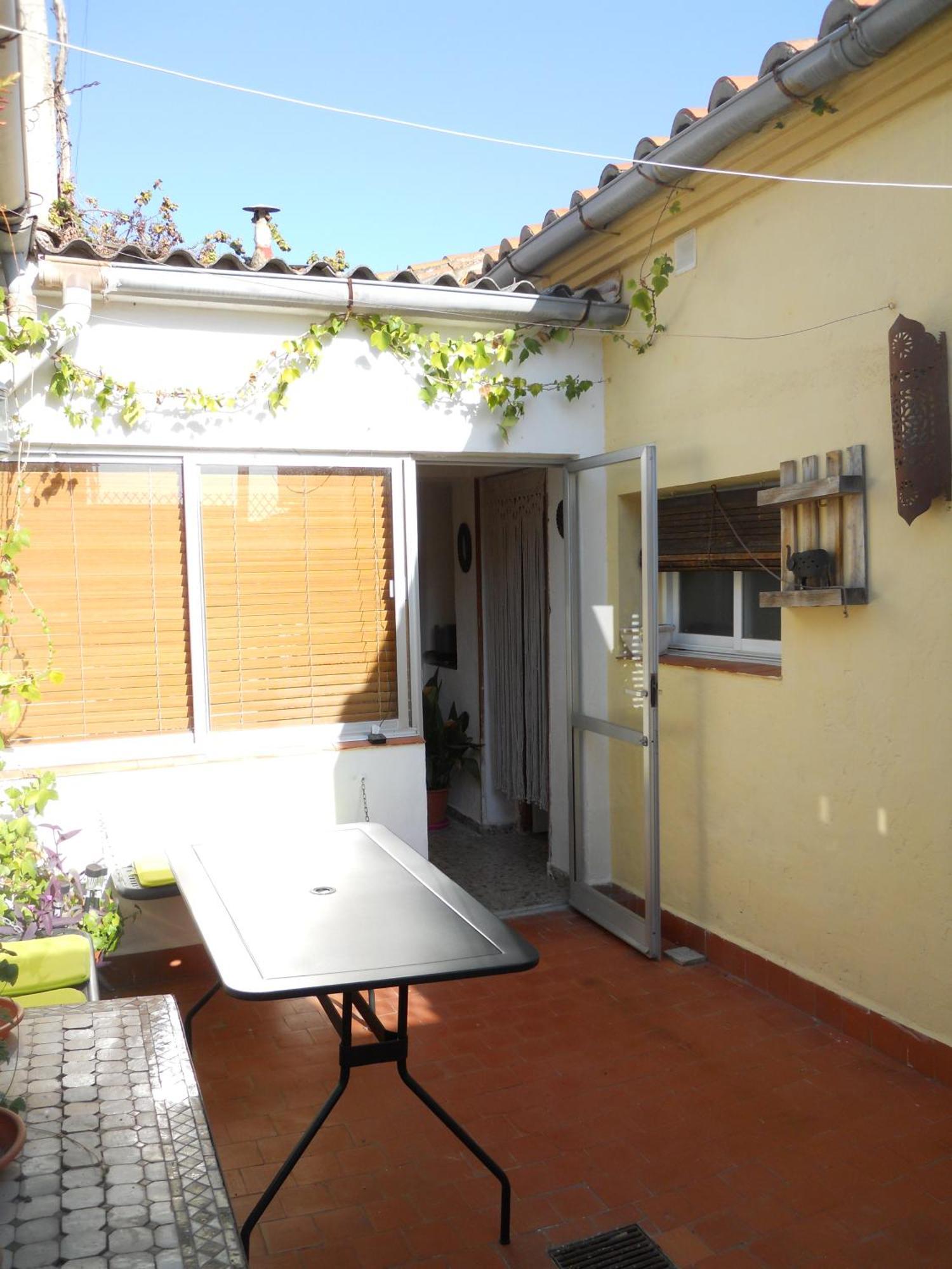 Naturalia: La Casita Con Patio Caces Екстериор снимка